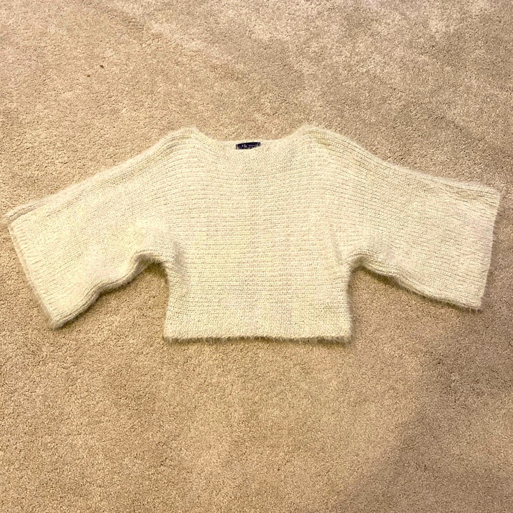 KLD womens sweater medium
